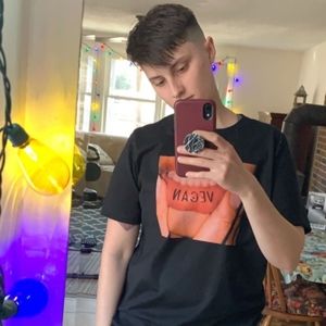 Meet your Posher, Gabrielle